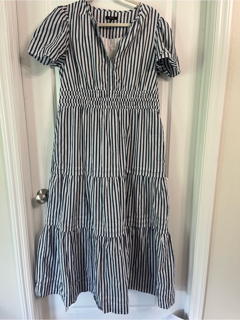 Quince 100% Organic Cotton Poplin Tiered Maxi Dress with Pockets Stripes Large - Picture 3 of 9